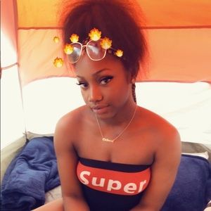 Meet your Posher, Takera